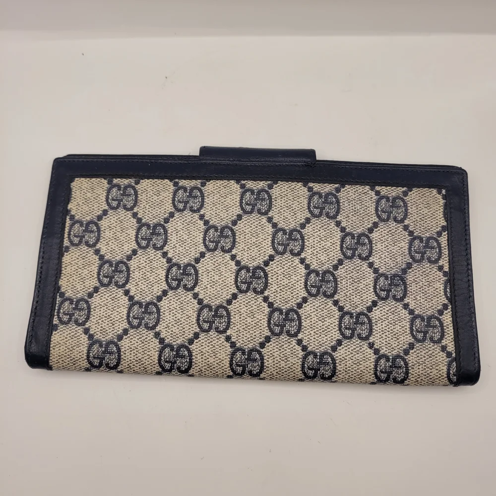 Gucci Black and Cream Women's Wallet - Picture 2 of 7